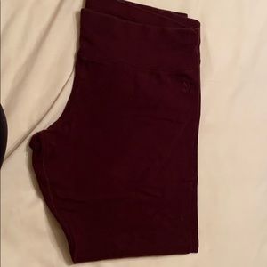 New York and company maroon leggings